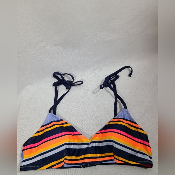 AERIE swim top- New with tags- Size Large - Picture 2 of 4